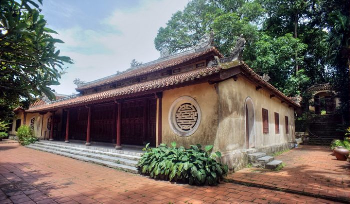 chánh điện Chùa Thánh Duyên