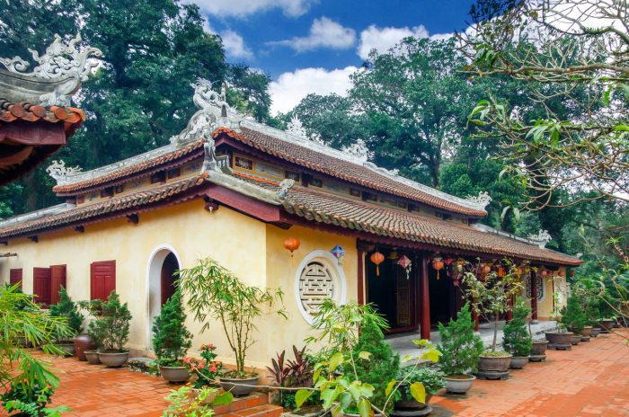 chánh điện Chùa Thánh Duyên