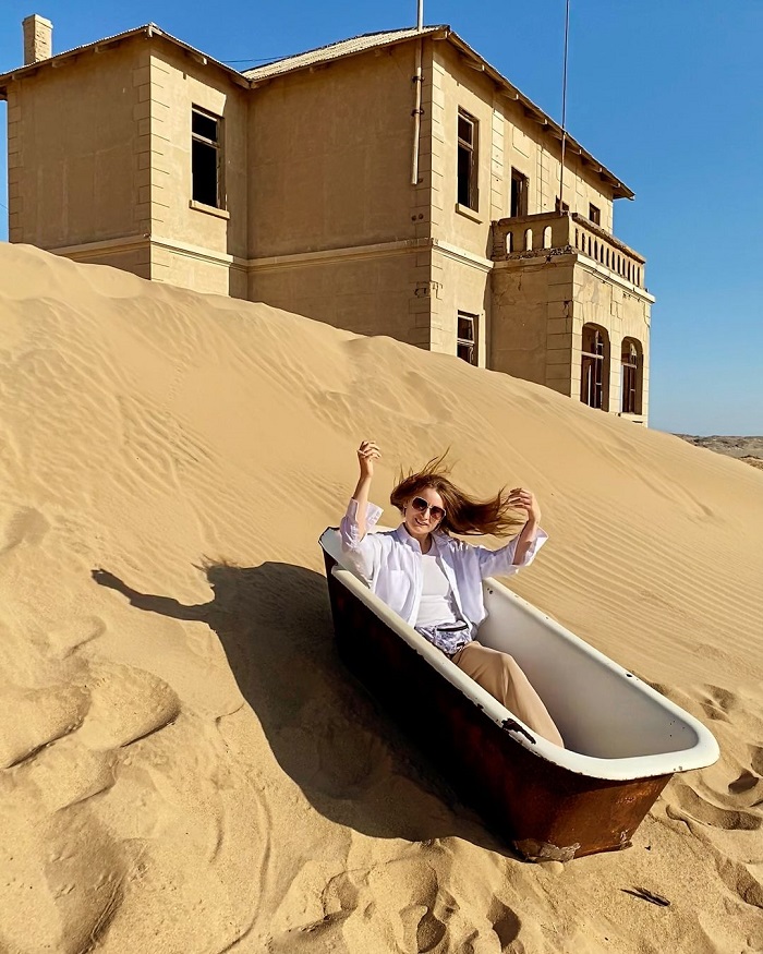 Thị trấn Kolmanskop là điểm đến kỳ lạ ở châu Phi nằm giữa sa mạc Namib