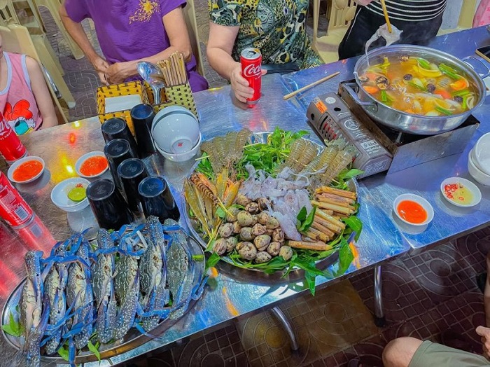 quán ăn ngon rẻ ở Hòn Sơn - quán hải sản cô Mười