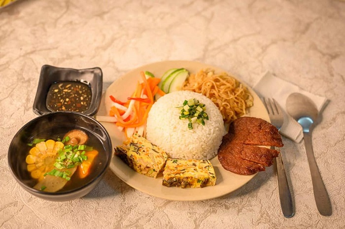 quán ăn ngon rẻ ở Hòn Sơn - quán chay cô Ba