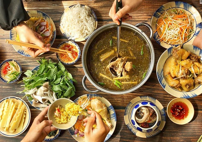 quán ăn ngon rẻ ở Hòn Sơn - quán lẩu bà Tám