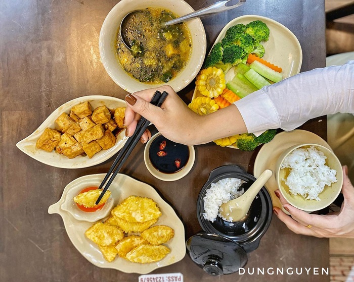 quán chay ở Nam Định - Quán chay Liên Hoa