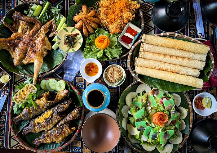 ẩm thực ở vườn Ba Tui Châu Đức  