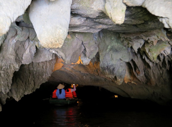 du lịch Tràng An tuyến 1 - Hang Ba Giọt