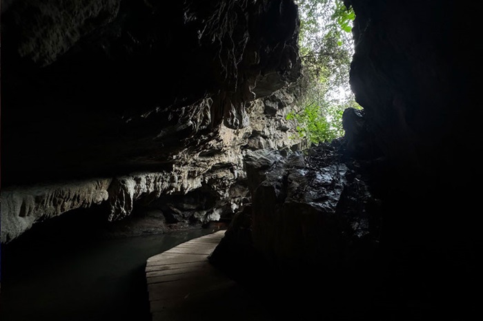 du lịch Tràng An tuyến 1 - Hang Tối 