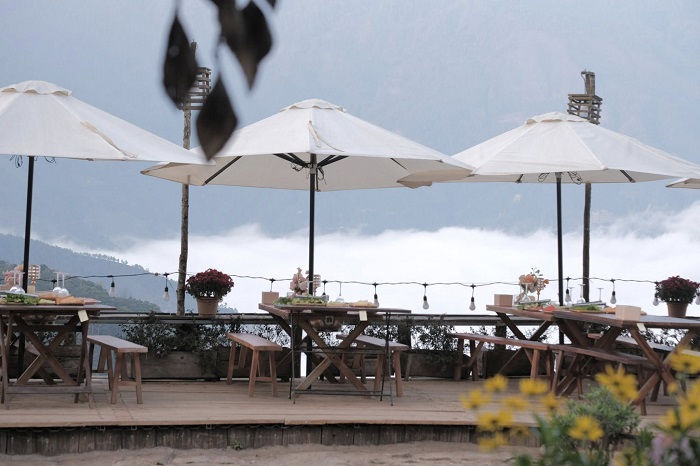 Tiệm nướng Cánh Cam là quán ăn ngon tại Tà Xùa có view mười điểm