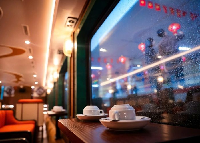 Kinh nghiệm đi tàu di sản Hà Nội với những điểm đến ban đêm