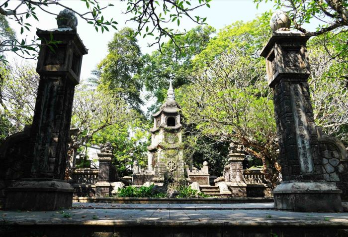 Du lịch Huế mùa vu lan đi đâu? 