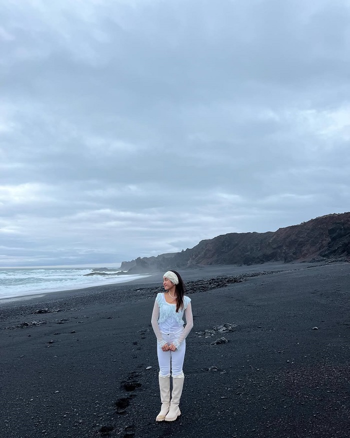 Bãi biển Djúpalónssandur là điểm tham quan hàng đầu trên bán đảo Snaefellsnes Iceland