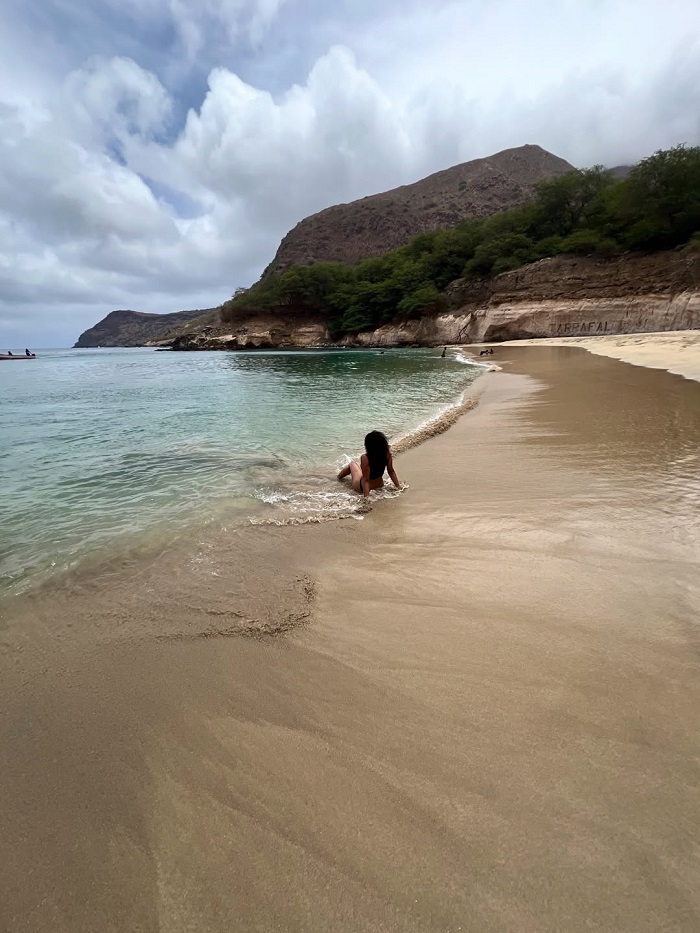 Những bãi biển đẹp là điều nên làm và xem ở đảo Santiago Cape Verde