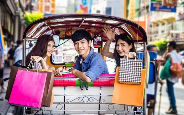 Nhớ mặc cả khi đi chợ là cách tránh bị chặt chém khi đi du lịch - Ảnh: Intertour