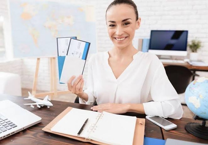 Cách tránh bị chặt chém khi đi du lịch là đặt tour qua công ty uy tín - Ảnh: Mapping Megan
