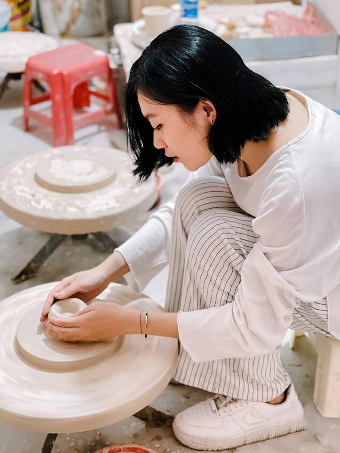 Trải nghiệm ở làng gốm Bát Tràng - Ảnh: Vinpearl