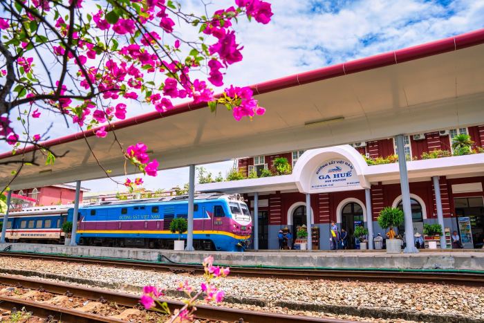Kinh nghiệm đi tàu di sản Huế - Phong Nha Kinh nghiệm đi tàu di sản Huế - Phong Nha