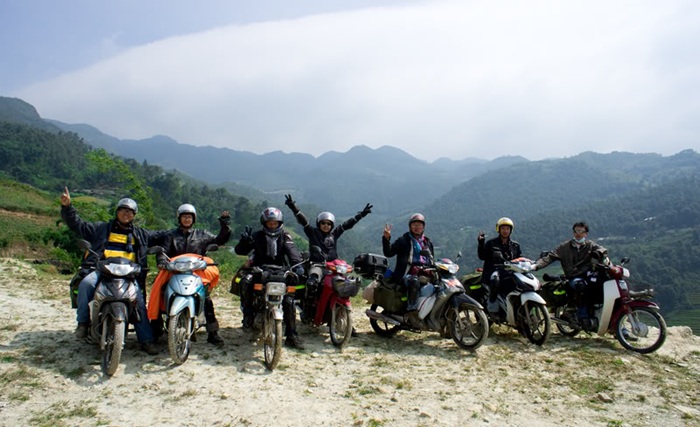 Phượt Sapa bằng xe máy cho những tín đồ mê xê dịch, có kinh nghiệm đi đường đèo - Ảnh: Lead Travel