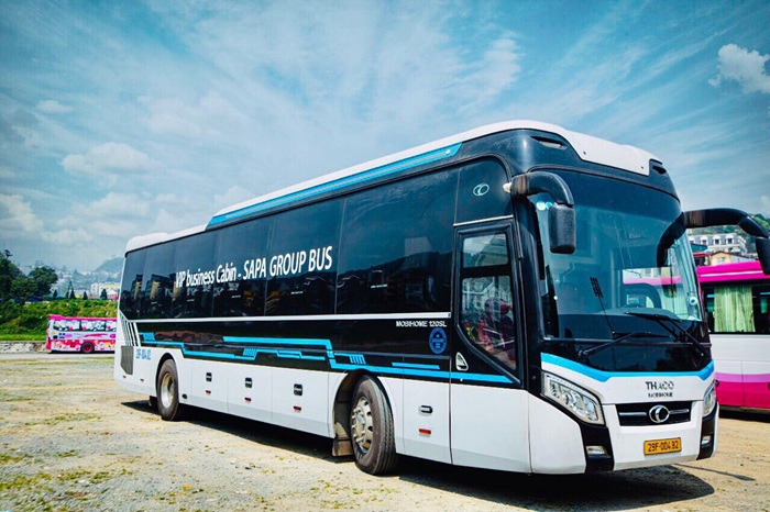Nên đi Sapa tự túc hay theo tour? Sapa theo tour phù hợp với gia đình có trẻ nhỏ và người cao niên - Ảnh: VinWonders