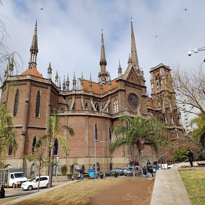 Nhà thờ Capuchinos là điểm tham quan nổi tiếng ở thành phố Cordoba Argentina