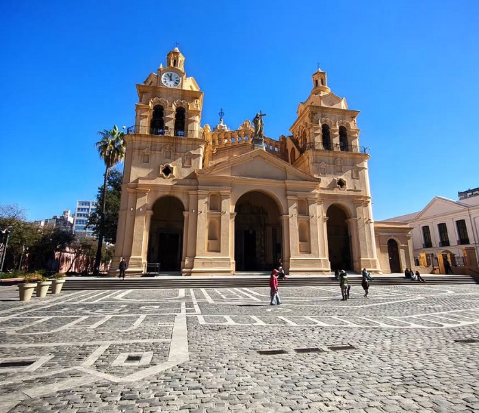 Nhà thờ Córdoba là điểm tham quan nổi tiếng ở thành phố Cordoba Argentina
