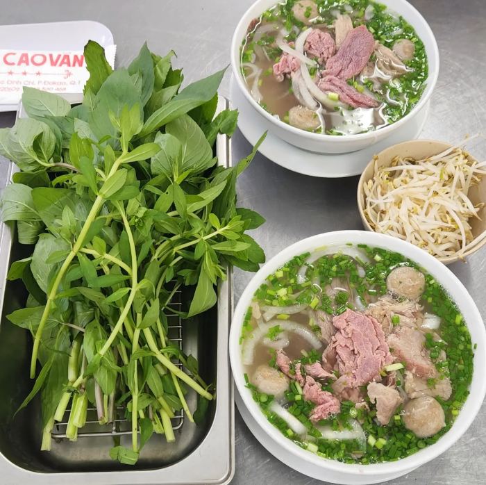 quán phở ngon lâu năm ở Sài Gòn cao vân