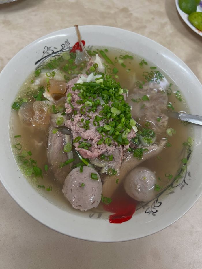 quán phở ngon lâu năm ở Sài Gòn Pasteur