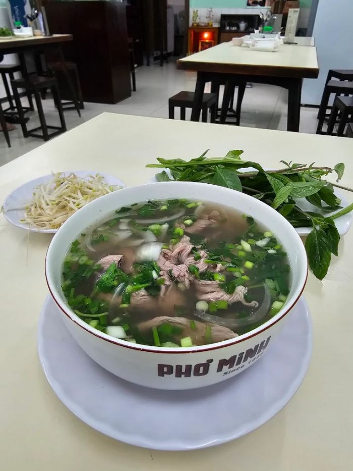 quán phở ngon lâu năm ở Sài Gòn cao vân