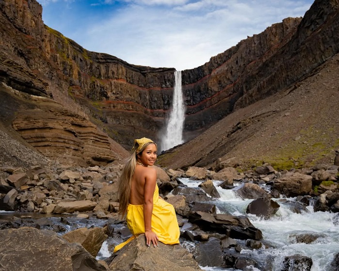 Thác nước Hengifoss là địa điểm tham quan hàng đầu ở vùng East Fjords Iceland