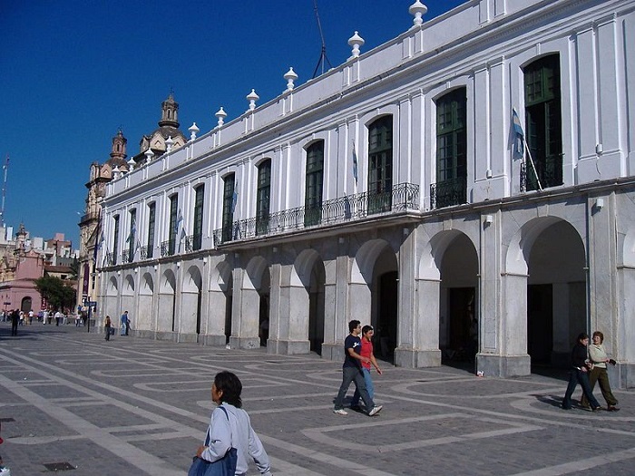 Tòa thị chính là điểm tham quan nổi tiếng ở thành phố Cordoba Argentina