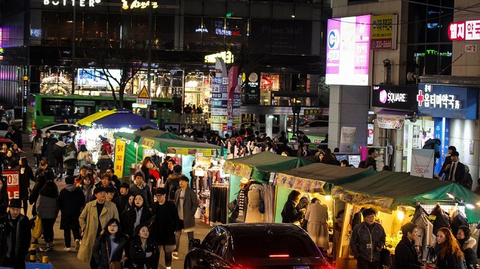Khám phá nét đẹp hiện đại của con phố Hongdae Hàn Quốc 