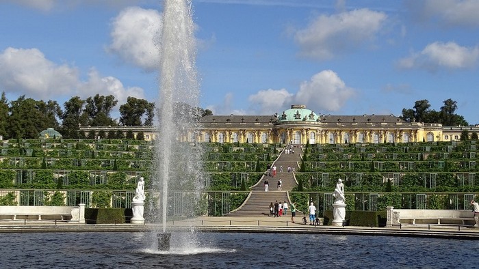 diem-den-du-lich-o-Potsdam-duc-ban-khong-the-bo-qua-1