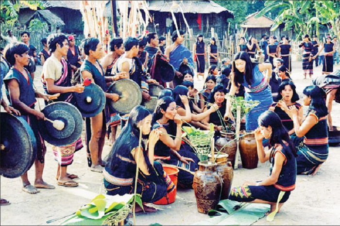 There are many special Gia Lai festivals