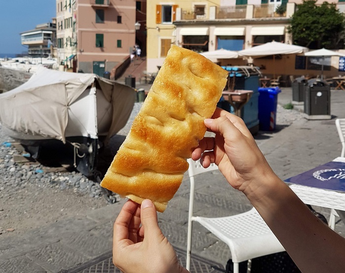 Bánh mì focaccia Genovese - những điều thú vị ở Genoa