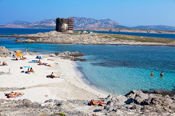 Bãi biển La Pelosa - địa điểm du lịch Sardinia