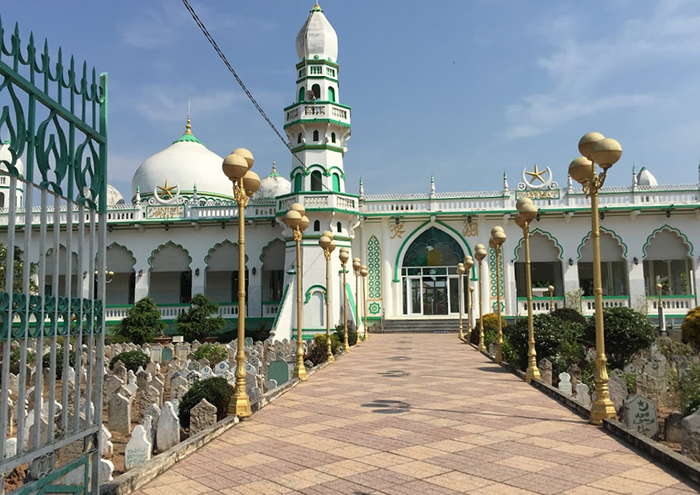 Check in Thánh đường Hồi giáo Masjid Jamiul Azhar - Cổng vào bên trong thánh đường