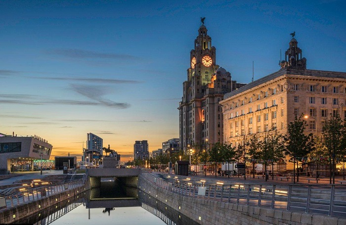 Du lịch Liverpool - Tòa nhà Cunard và Royal Liver