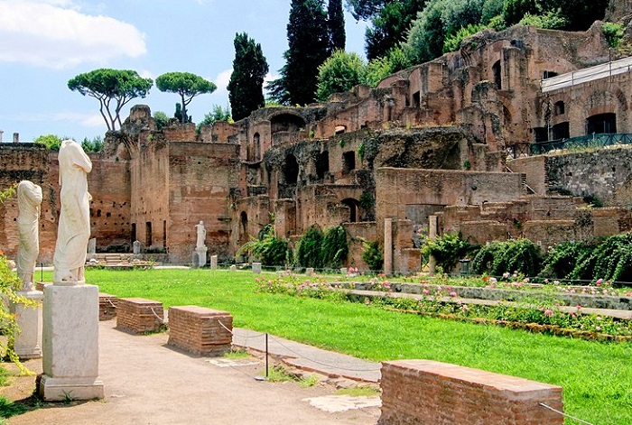  Nhà của Vestals - Quảng trường La Mã