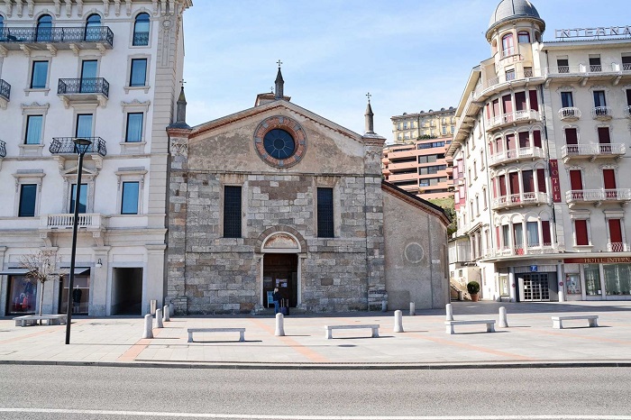 Con phố  Via Nassa với nhà thờ San Carlo Borromeo - Khu phố cổ Lugano