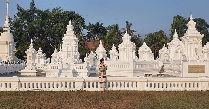 chùa Wat Suan Dok - khu vườn lăng