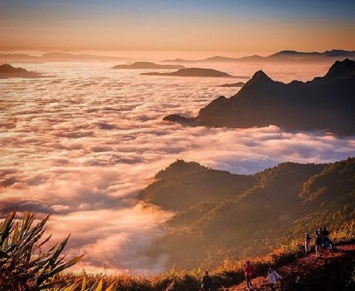 màu mây - hiện tượng độc đáo của núi Phu Chi Fa