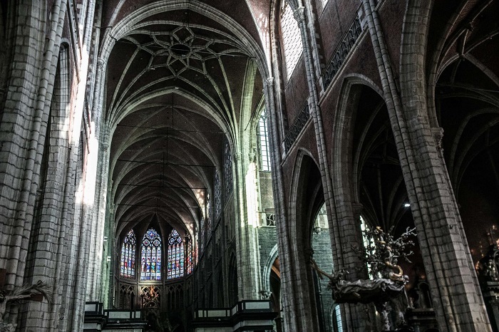 Nhà thờ thánh Bavo - Những địa điểm du lịch Ghent Bỉ