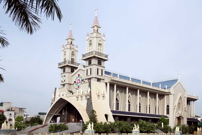Khám phá nhà thờ chính toàn Thái Bình