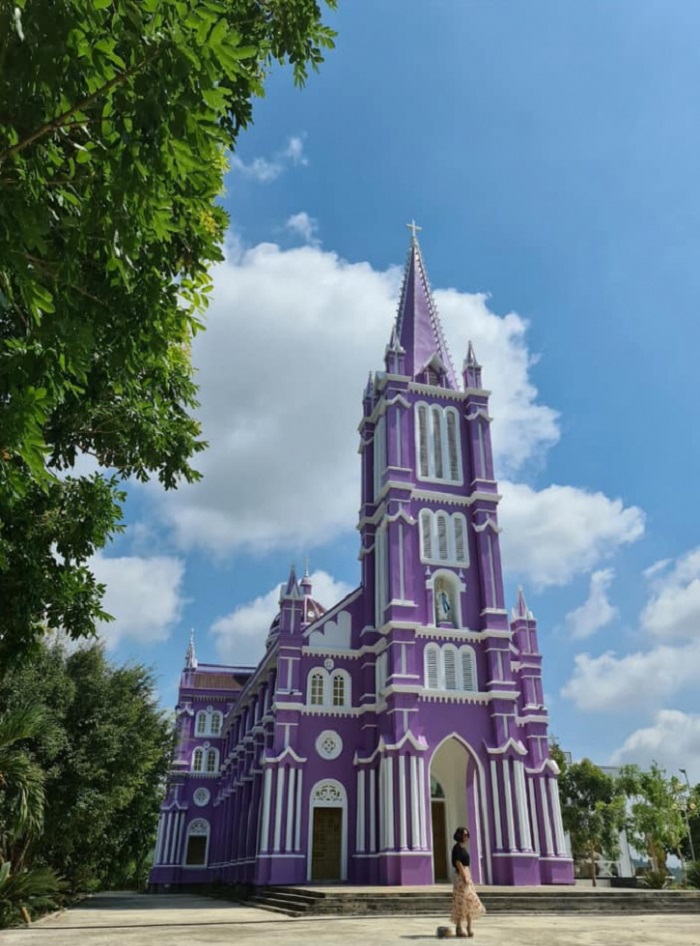 nhà thờ màu tím ở Nghệ An - lịch sử
