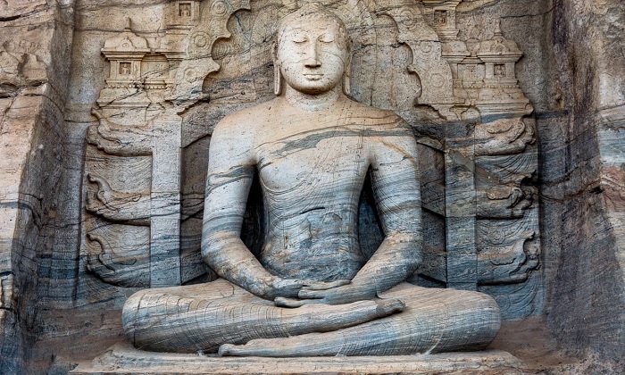 Gal Gal Viharaya - tượng Phật lớn nhất thế giới