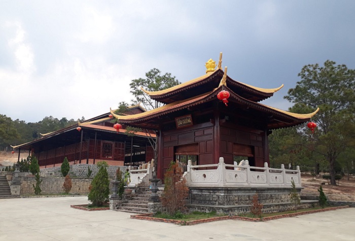 Explore the architecture of Truc Lam Dao Nguyen Zen Monastery