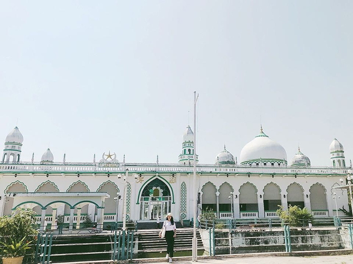 Check in Thánh đường Hồi giáo Masjid Jamiul Azhar - Vẻ cổ kính nhưng cũng đầy huyền bí