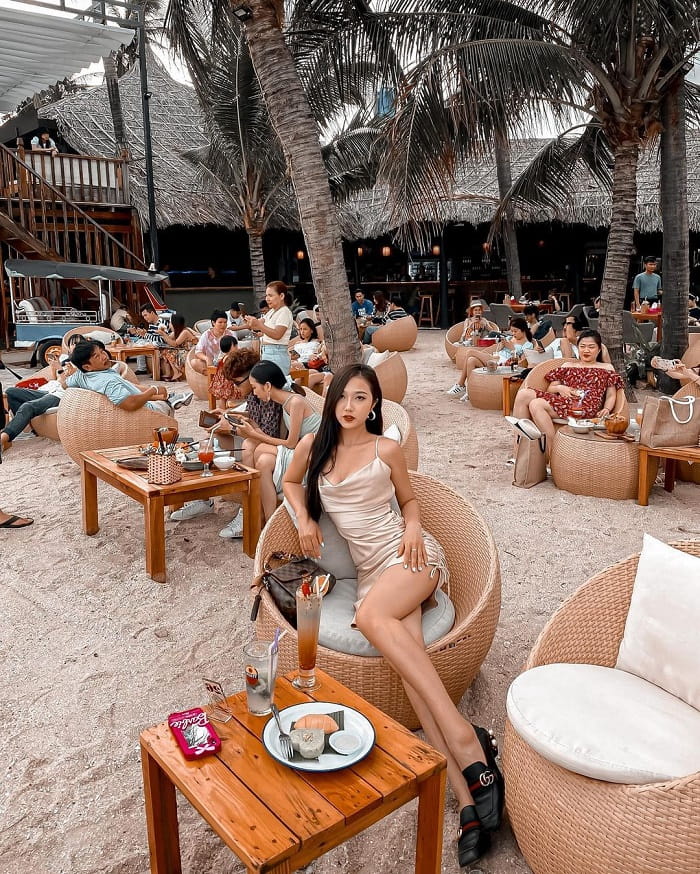 Chameleon Beach Bar - quán cà phê đẹp ở Phan Thiết sang chảnh 