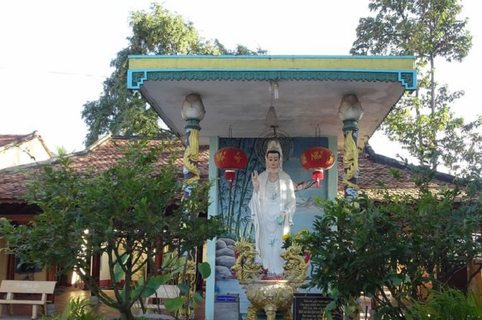 Spiritual tourist sites in Tay Ninh - Phuoc Luu Canh Pagoda