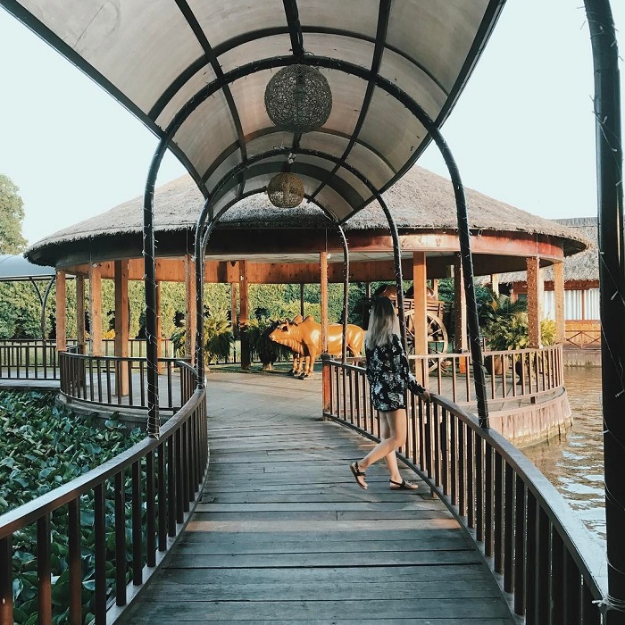 Những nhà hàng view sông ở Sài Gòn nổi tiếng - Nhà hàng ẩm thực sinh thái Tháp Ngà