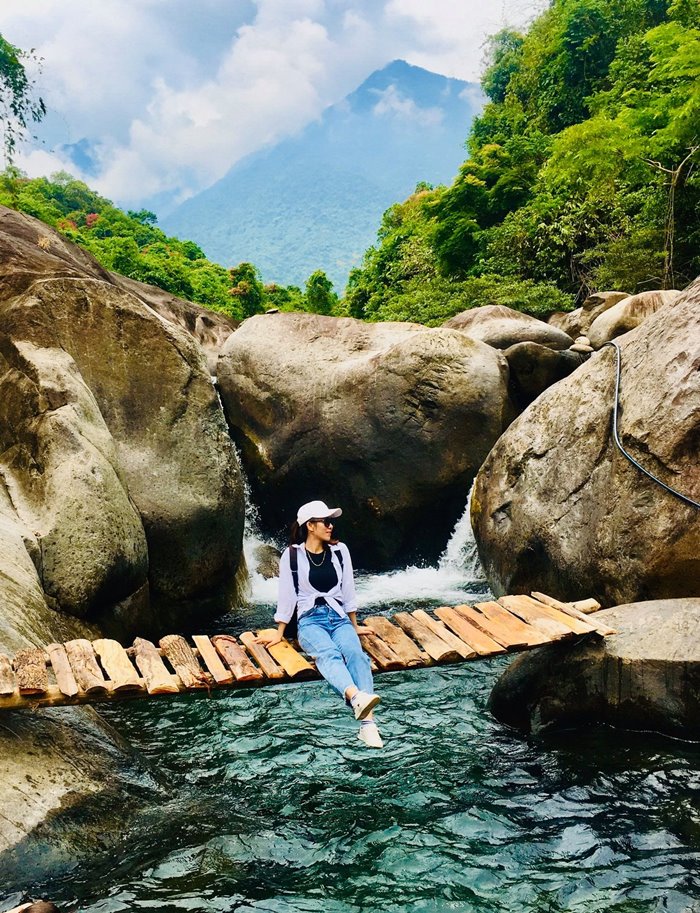 Tien Hue stream tourism 