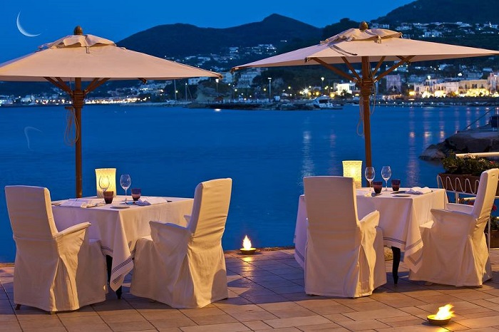 Nhà hàng Indaco du lịch đảo Ischia nước Ý